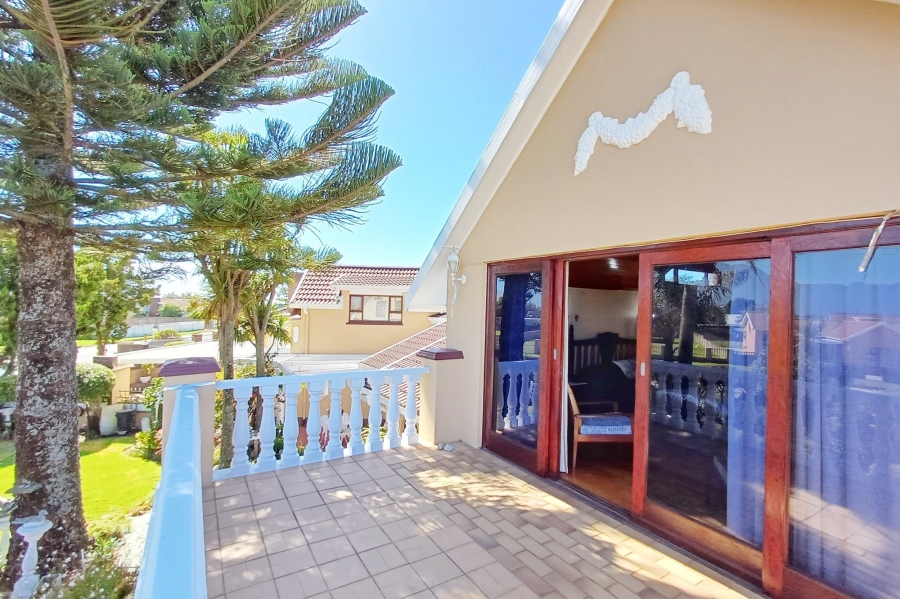 4 Bedroom Property for Sale in Delvillepark Western Cape